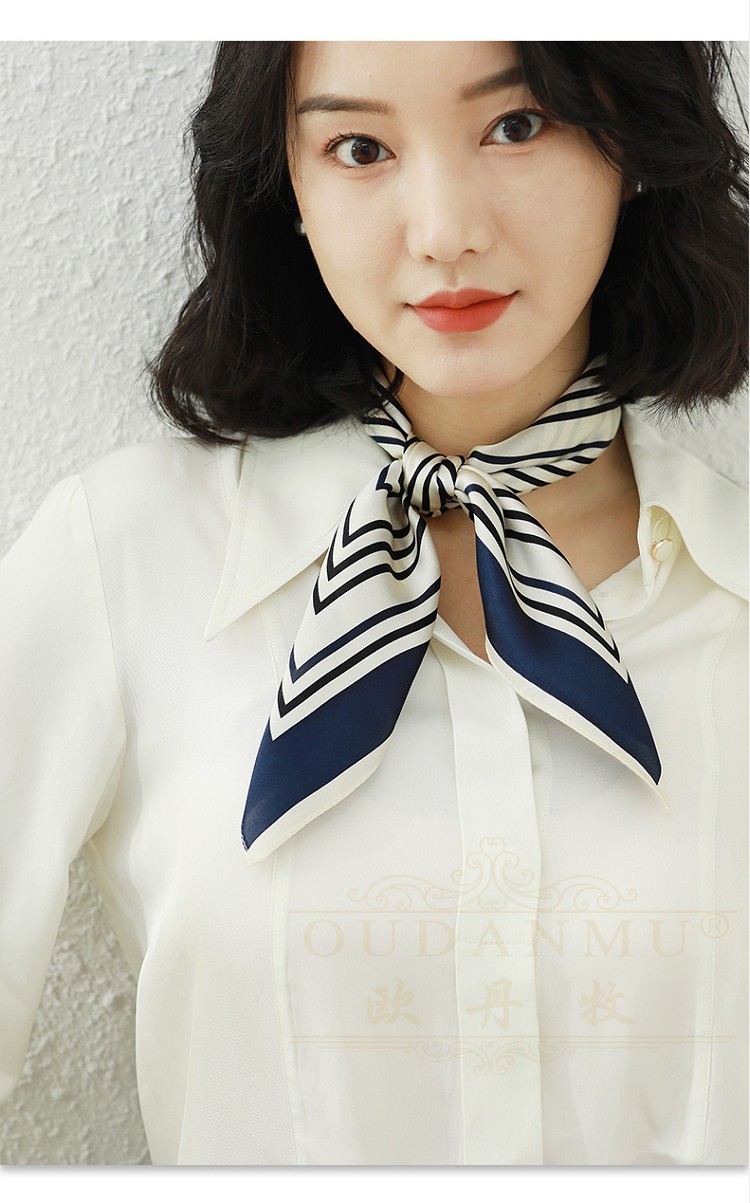 条纹丝巾小方巾春秋款洋气时尚真丝桑蚕丝围巾女脖子搭配衬衫深蓝色