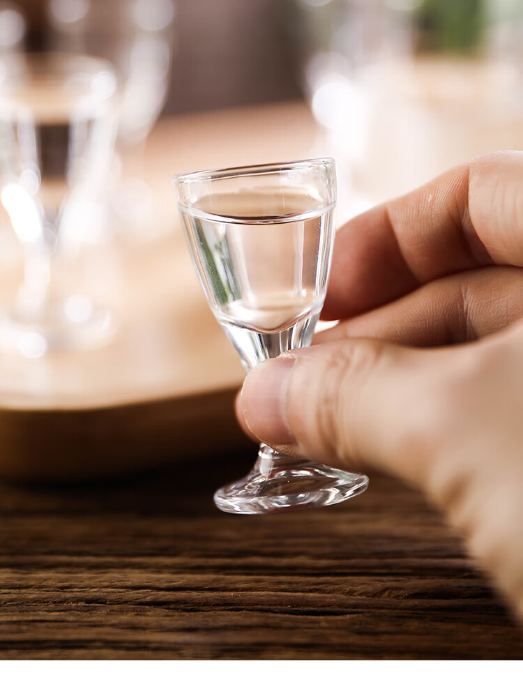 鹿凌青白酒杯小号2两杯玻璃分酒器套装家用小酒盅一口杯烈酒杯酒具2号