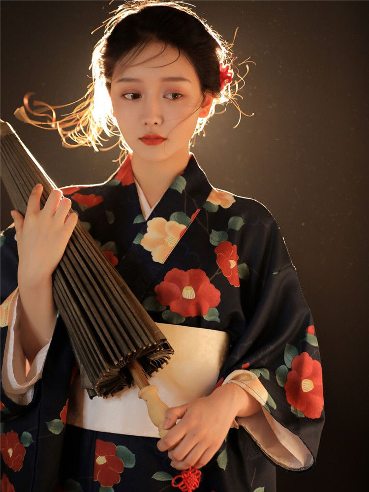 璨玥神明少女和服女改良日式复古拍照写真摄影山茶花和服正装传统服装