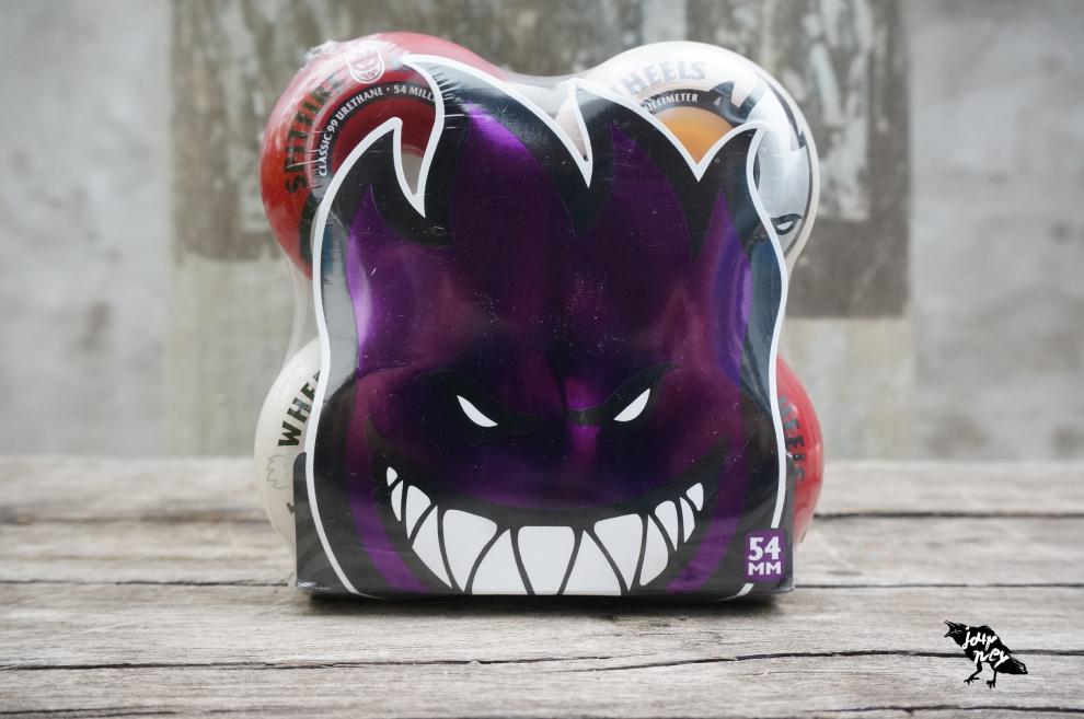 滑板轮子 小火人spitfire滑板轮子美国街式动作双翘四轮板硬轮刷街 f4