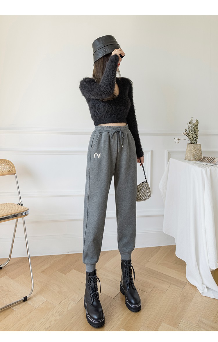 搭配马丁靴的裤子女加绒卫裤2021秋冬高腰哈伦休闲运动裤加厚舒适好穿