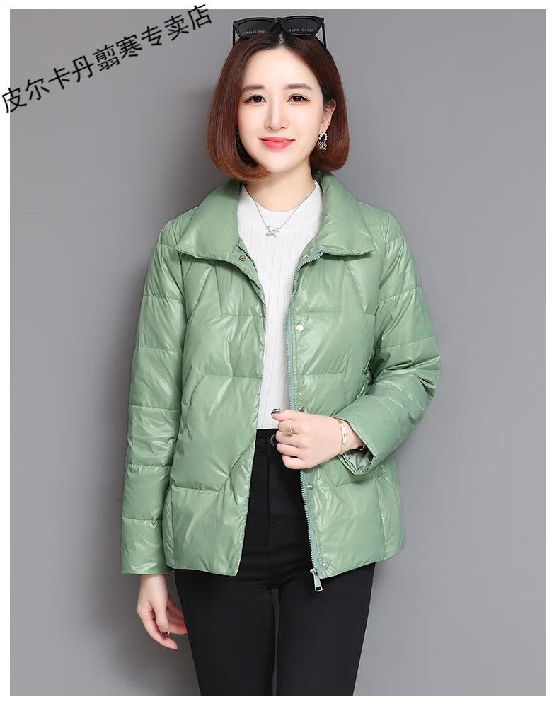 品牌女装轻薄羽绒服女小女短款2021年新款冬季时尚轻薄女士服小个子