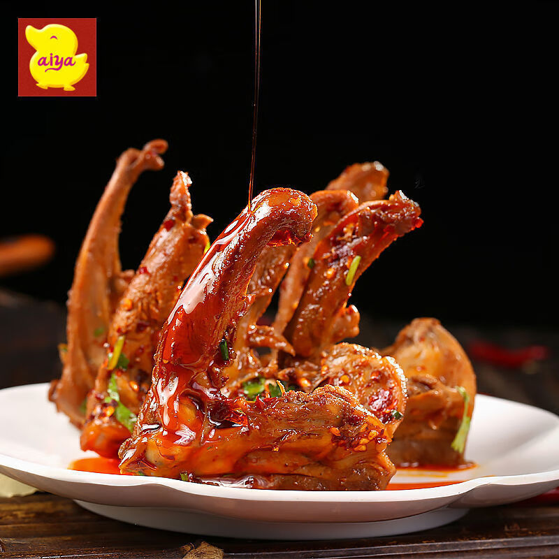 爱鸭零食爱鸭鸭脖香辣五香送礼零食一整箱网红小吃小包装鸭脖子香辣爱