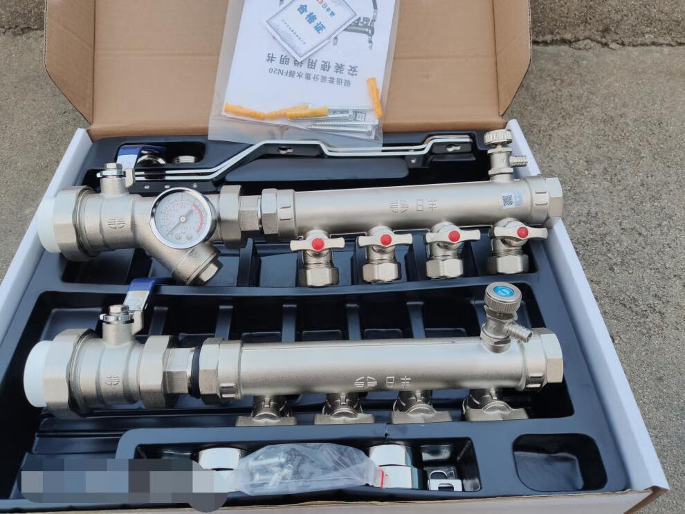 日丰分水器地暖 佛山日丰地暖分水器全铜分水器地热地暖管32家装地暖