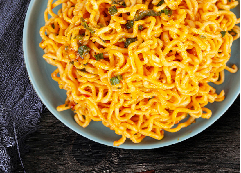 掌记咸蛋黄拌面越南风味火鸡面咸蛋蛋黄方便面速食面干拌面干吃面咸蛋