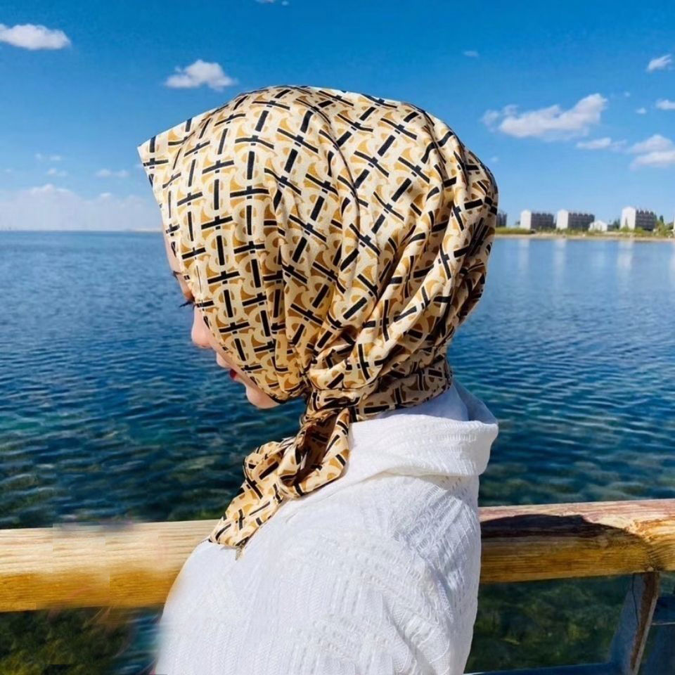 回族女人的套头纱巾春夏新款纱巾头套仿缎面飘带帽子套头回族盖头休闲