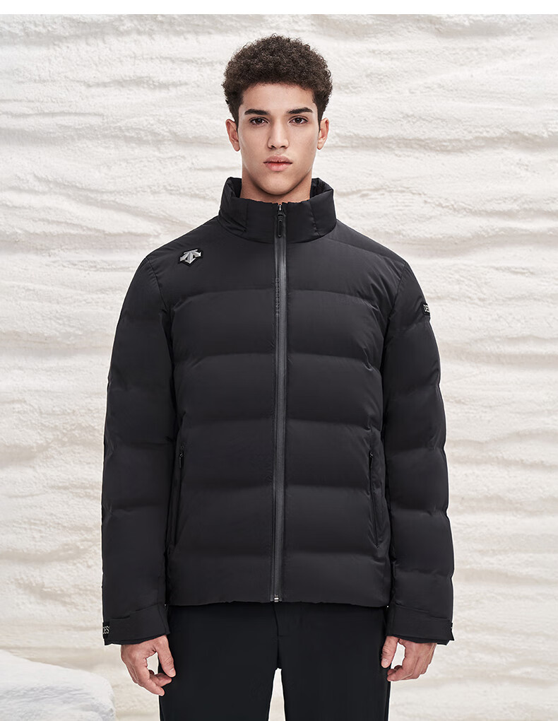 descente迪桑特 ski style 男子立领短款保暖羽绒服 d1491sdj91 黑色