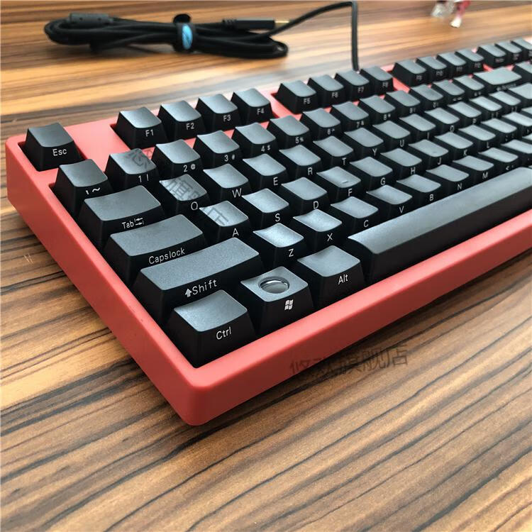 精品好店noppoochoc机械键盘红色侧刻限量版德国进口cherry轴全键无冲