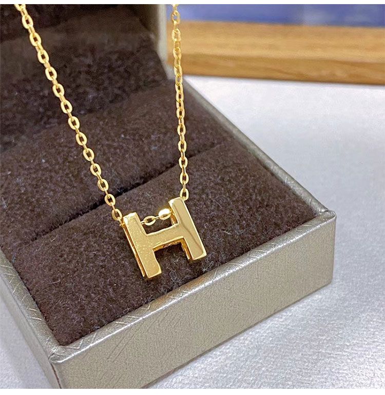 字母吊坠女5黄金镂空挂坠项链套链送女友金饰告白礼物生日礼物 亮面h