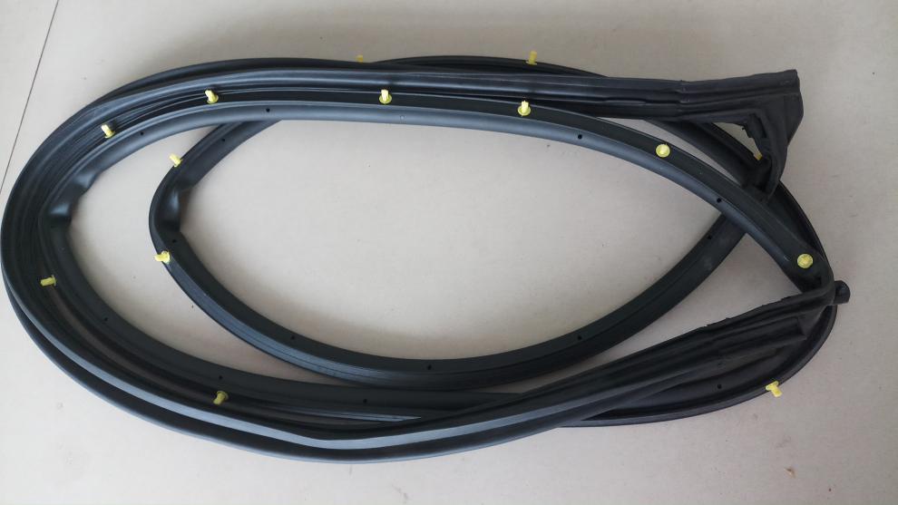 适用于别克新老君威君越gl8车门密封条车身门框胶条隔音防水密封条