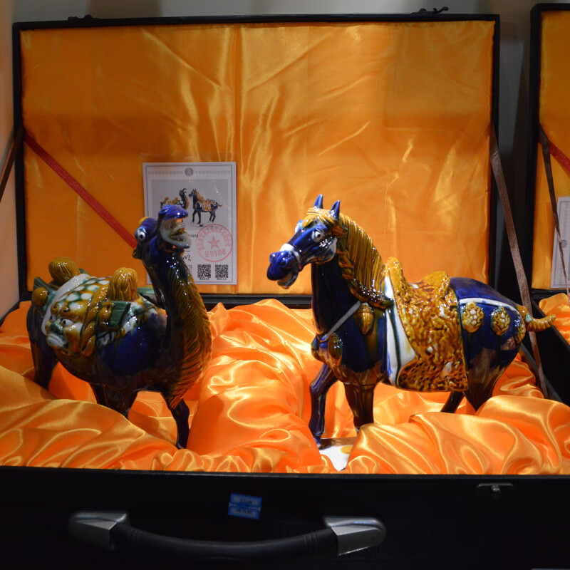 洛阳唐三彩对马驼工艺品摆件陶瓷骆驼中西交流出国礼品亮釉系列22cm