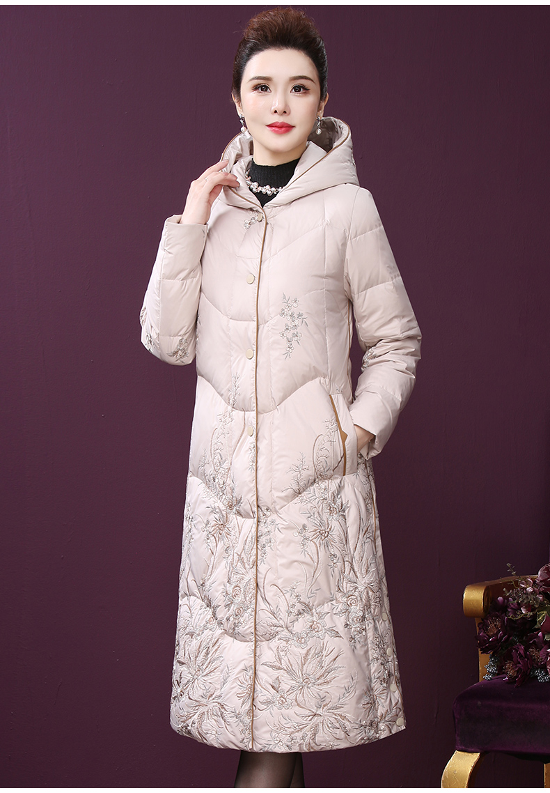 王小鸭冬装中长款女士羽绒服白鹅绒新款中国风加厚刺绣外套 米色 4xl