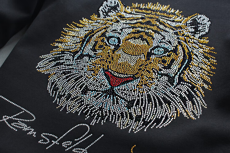 虎年本命年衣服长袖烫钻老虎头潮牌大码红色套头卫衣外穿定制款红色加