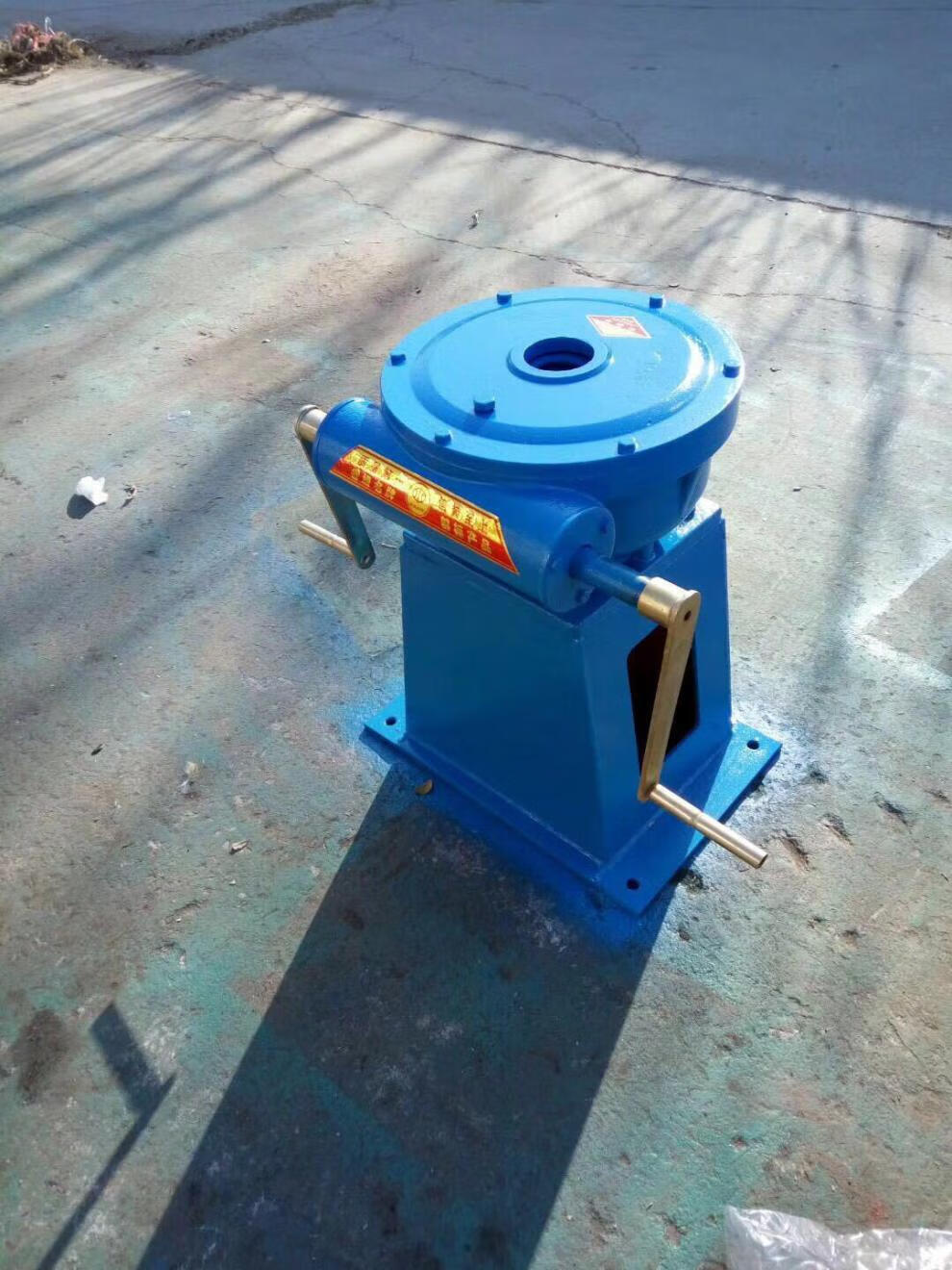 启闭机闸门一体平推手轮手摇螺杆式启闭机手动电动两用启闭器闸门手摇