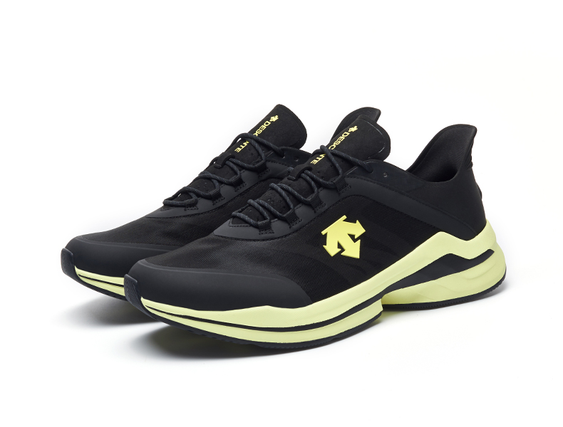 descente迪桑特running男女同款运动跑鞋d1339rrn21白色wt42