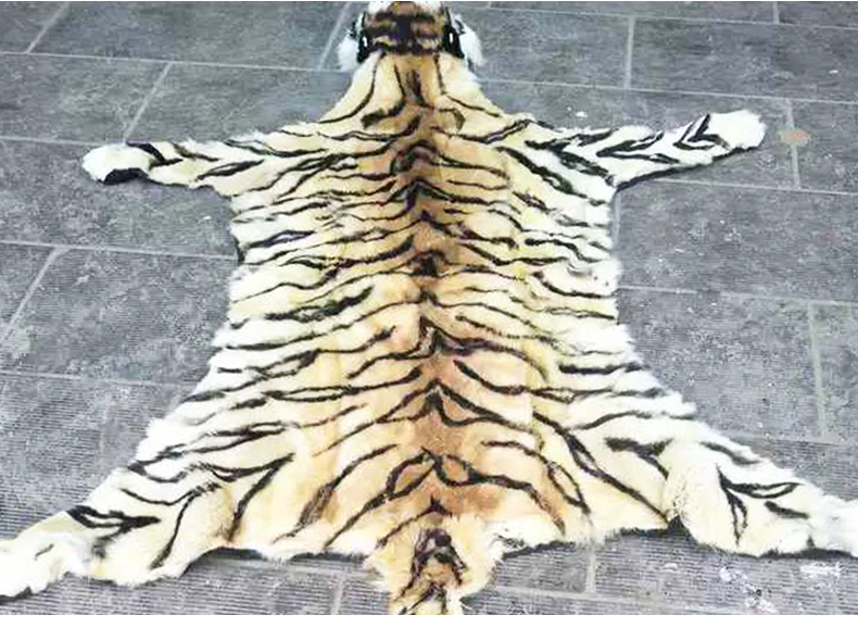 仿真老虎皮装饰挂件沙发垫地毯影视仿真虎皮标本假老虎皮装饰专拍定制