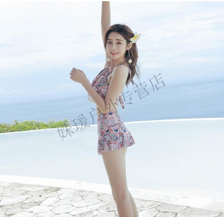 情侣泳衣温泉女士三件套比基尼套泳装显瘦保守分体沙滩裤套装 白色