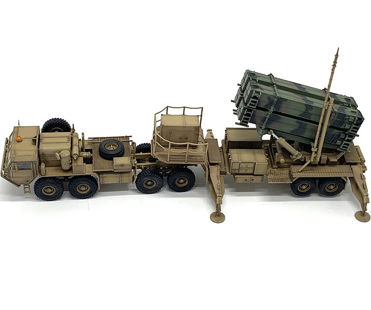 1:72美国爱国者导弹模型防御 地对空发射车 沙漠色加北约迷彩【图片
