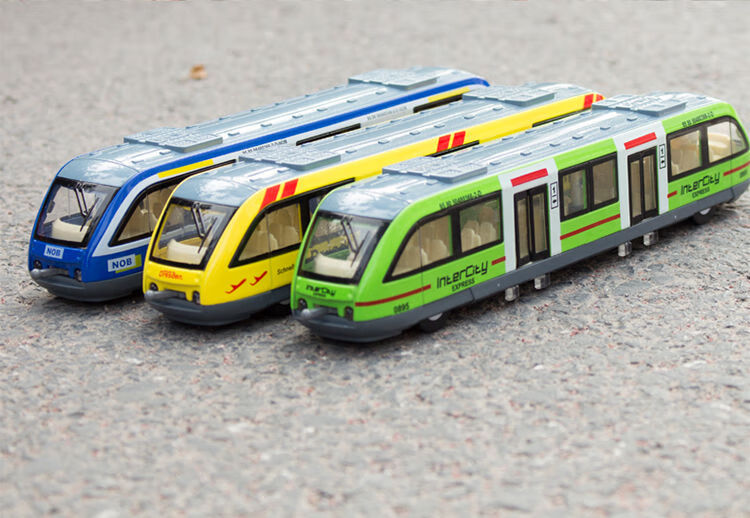 有轨电车金属仿真磁性轨道城市地铁列车火车合金车模真人语音动车组