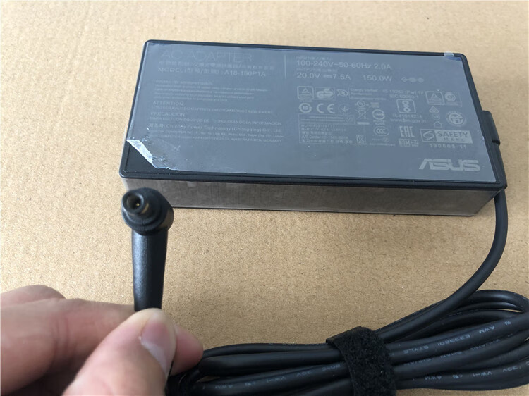 原装华硕飞行堡垒7 fx95d fa706 20v7.