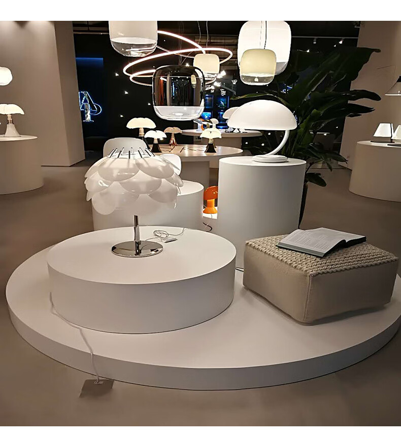 木质烤漆白色展台设计商业会展精品展柜展示台商用女装店桌子展台白色