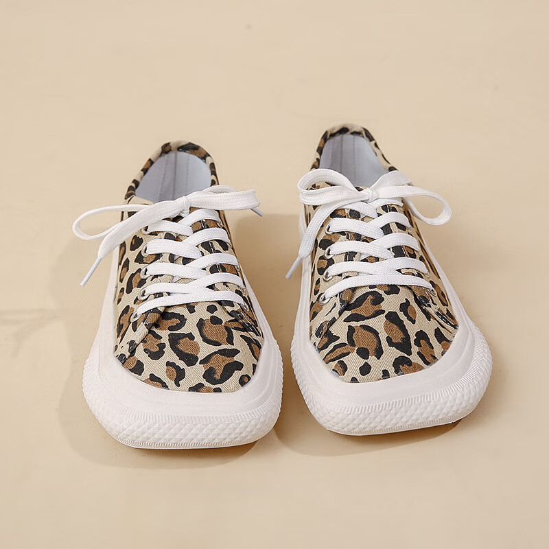 方头帆布鞋女年新款春夏季薄款大头丑萌憨憨平跟透气休闲鞋防滑耐磨