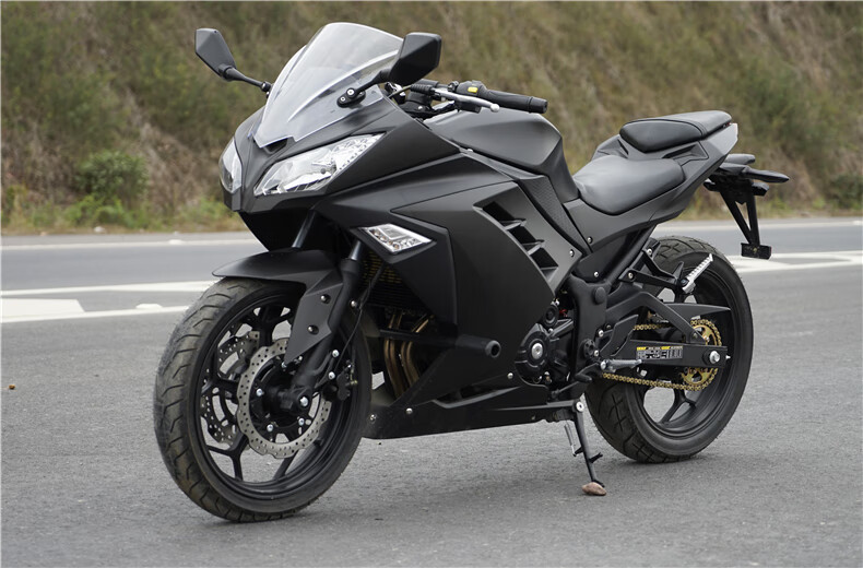 可上牌战隼小忍者电喷摩托车大跑车250cc双缸400水冷地平线450c机车