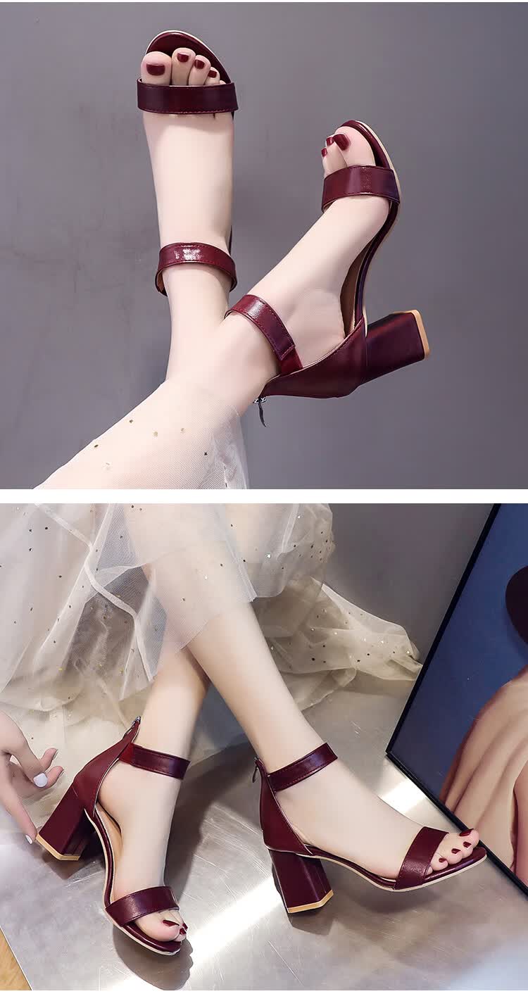 脚宽脚胖特大码女凉鞋女士4143胖肥夏季穿的时尚仙女风高跟粗跟时装鞋