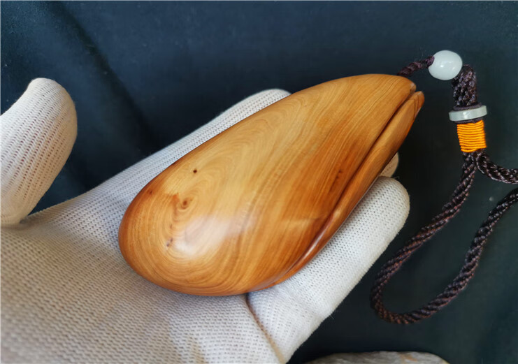 一北太行崖柏手把件瘤花把件陈化虎皮纹随形手把件毛料练手小料黑色a