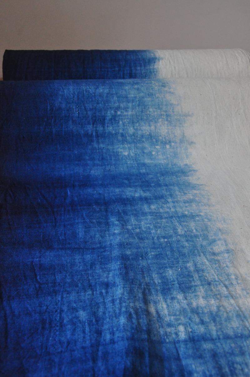 手工靛蓝染布料扎染渐变靛蓝染高品土布古道茶席布料植物染色草木染