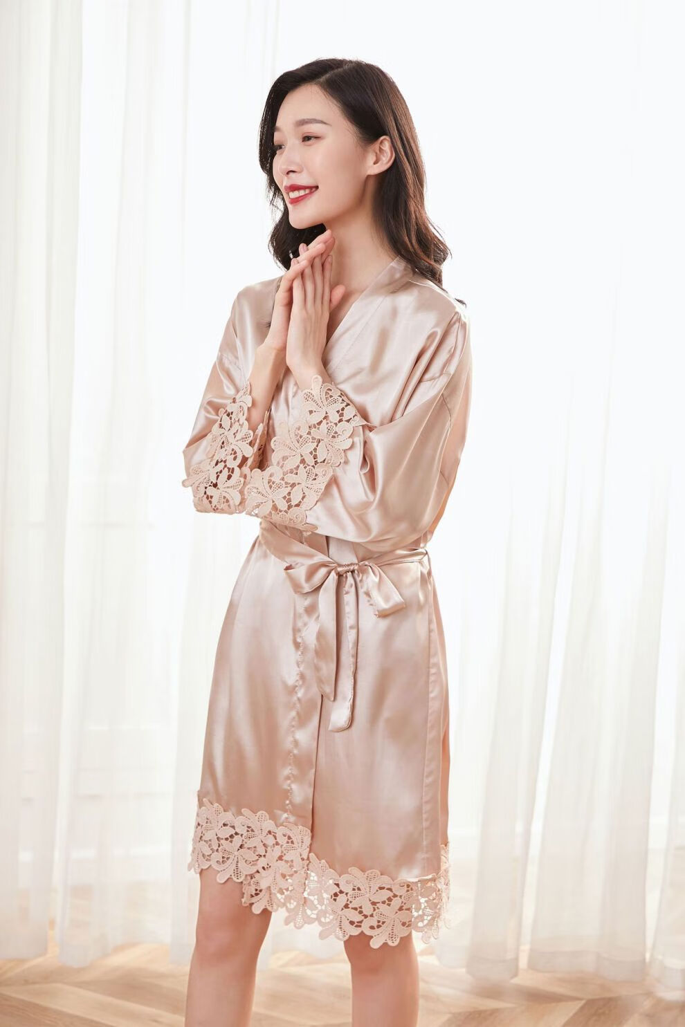 晨袍新娘晨袍女新娘独特蕾丝睡袍结婚睡衣红色冰丝浴袍婚礼伴娘拍照可