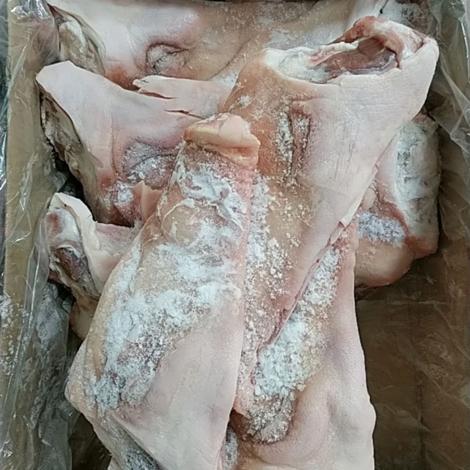 德薇格 生鲜新鲜冷冻生猪头带骨猪头肉猪脸肉劈开猪头20斤干净 江苏
