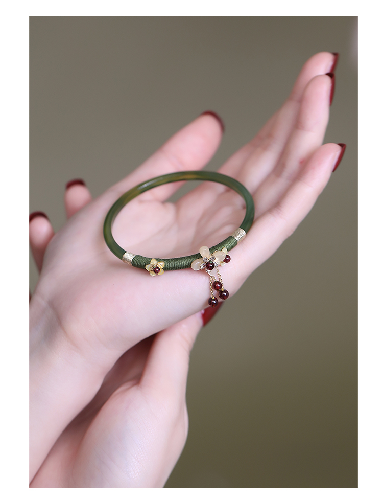 墨韵中国风叮当镯一对玉髓玛瑙翡翠绿玉镯子复古小少女细条手镯夏中国
