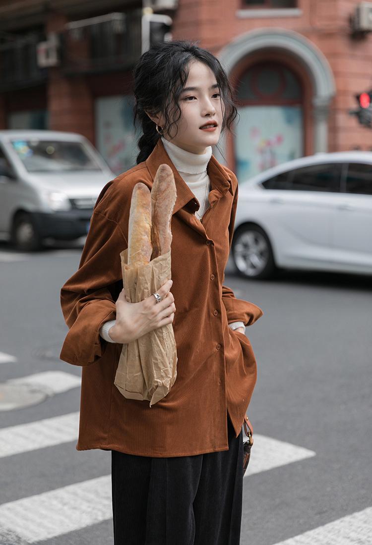 长袖灯芯绒衬衫女秋冬设计感小众叠穿内搭打底加厚新款2021白色潮米