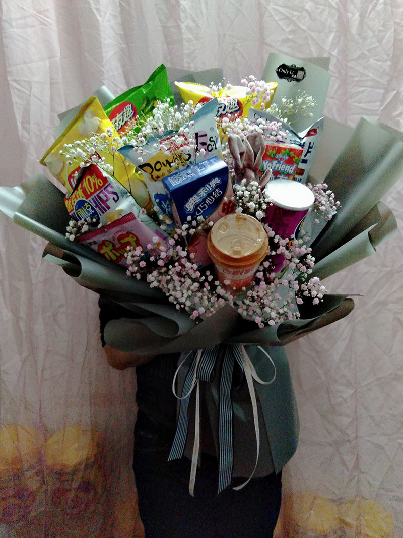 节日同城鲜花网红创意零食大花束成品男女友闺蜜生日礼物小仙女