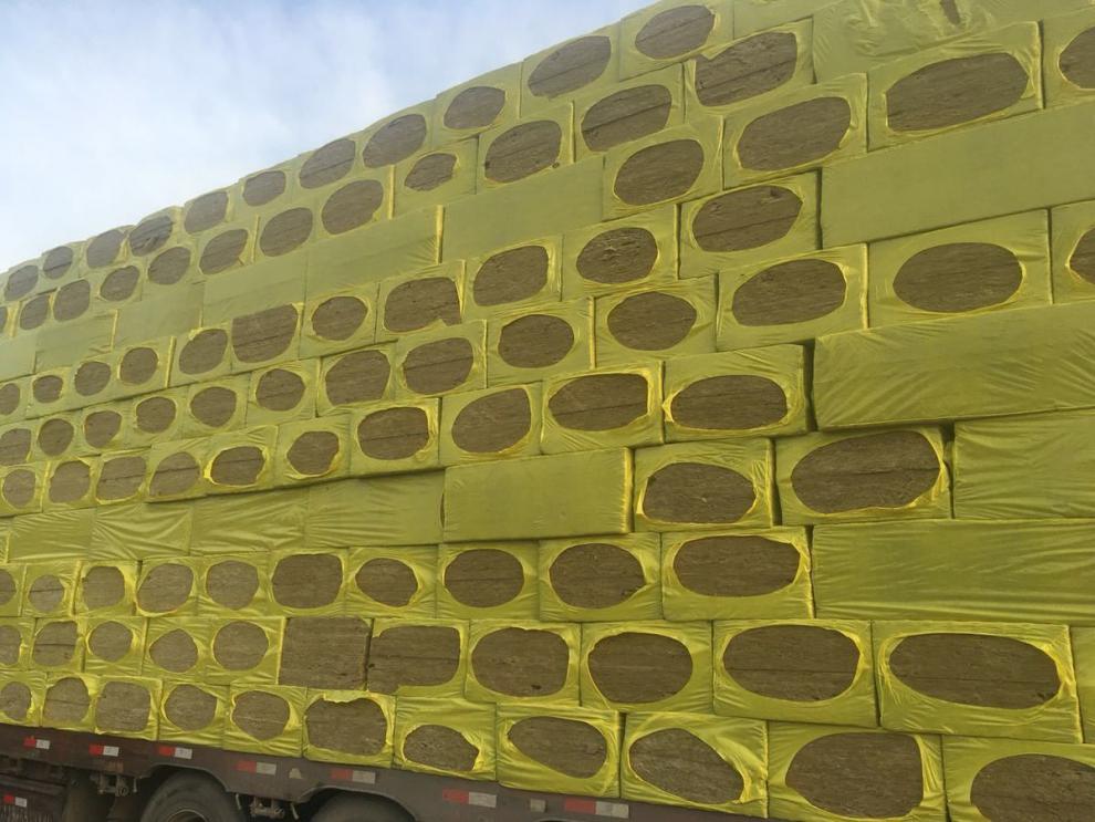 定制适用高密度岩棉板a级防火隔音棉屋顶隔热大棚复合保温板ktv消防