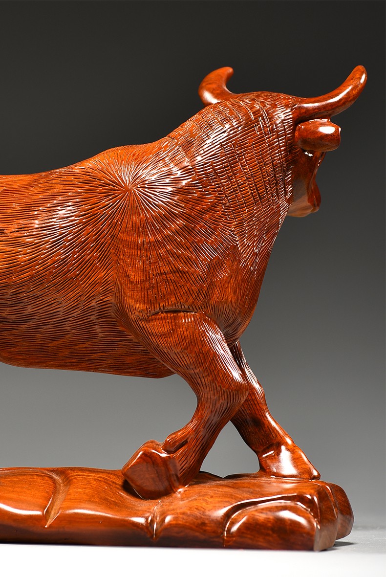 善逸花梨木雕牛摆件工艺品实木牛气冲天生肖牛家居客厅玄关董事长总