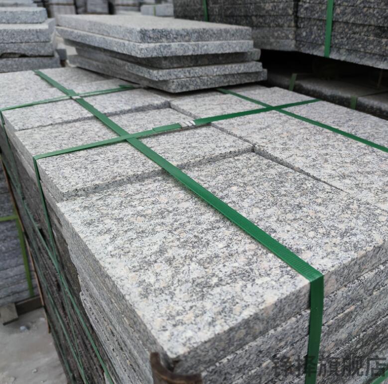 防滑花岗岩石家现货花岗岩芝麻白灰火烧板荔枝面铺路石工程地砖汀步石