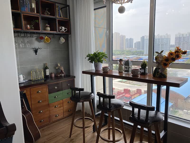 阳台吧台桌椅组合家用茶水吧台柜水吧台美式铁艺实木咖啡吊柜杯架