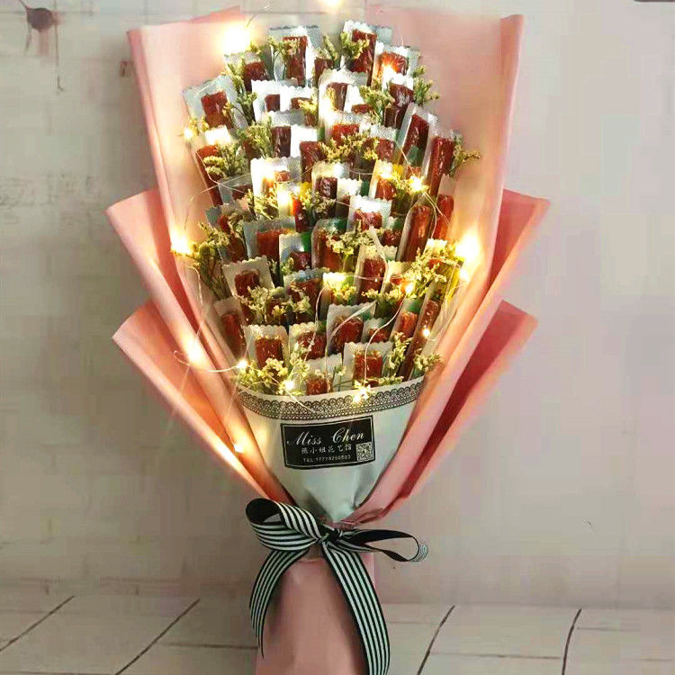 辣条花束创意网红ins满天星辣条花束送吃货女友闺蜜搞怪零食浪漫生日