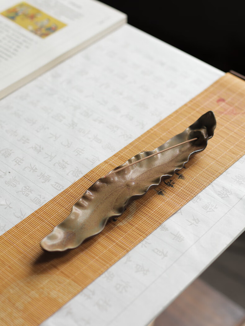 陶瓷线香插底座家用室内香座禅意茶道摆件卧香炉沉香檀香熏炉香托b18