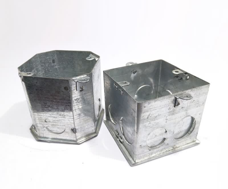 谦设86型金属通底方八角外耳接线盒焊接镀锌铁预埋开关灯头盒h8070