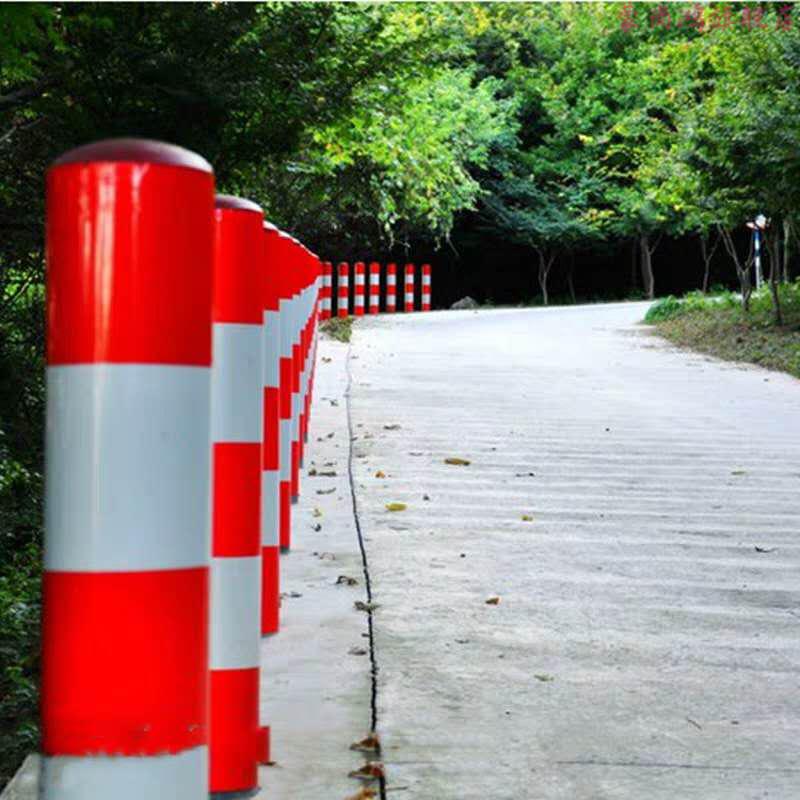 镀锌钢管警示柱铁管反光柱红白道路隔离路桩防撞警示立柱立杆8960020