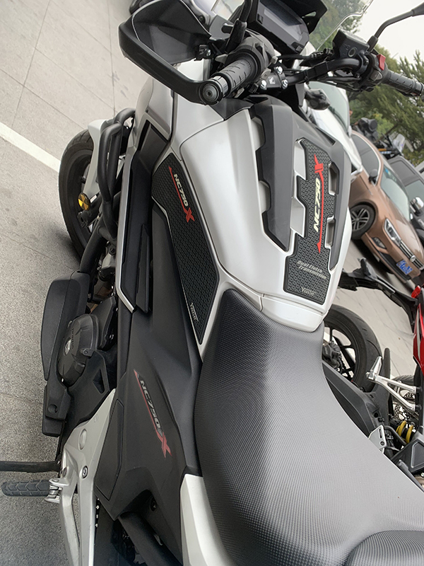 适用于honda新款本田nc750x油箱贴改装防滑贴装饰贴纸手工贴18-21年
