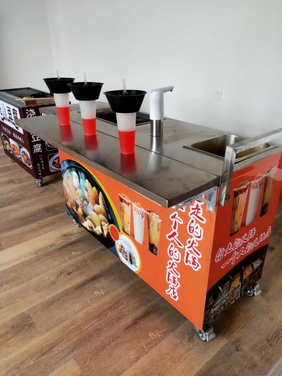 水果捞摆摊车 摆摊网红一个人行走的火锅杯水果杯推车冒烟奶茶冷饮