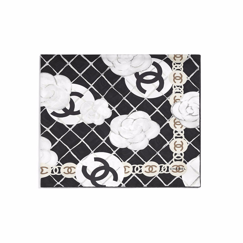 chanel香奈儿女士围巾大方巾山茶花方形围巾女士围巾格子花纹真丝斜纹