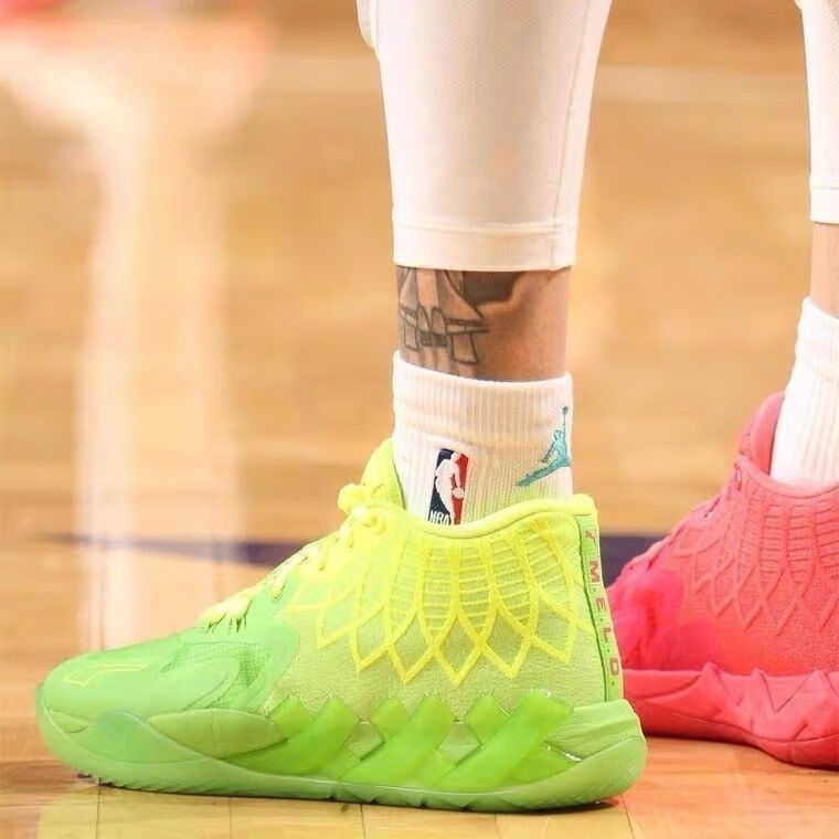 公司级新款三球一代拉梅洛鲍尔mb01篮球鞋鸳鸯缓震实战男子运动鞋