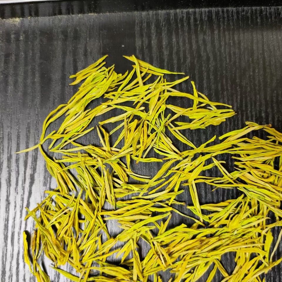 2022安吉奶白黄金芽金镶玉明前礼盒装250g250g