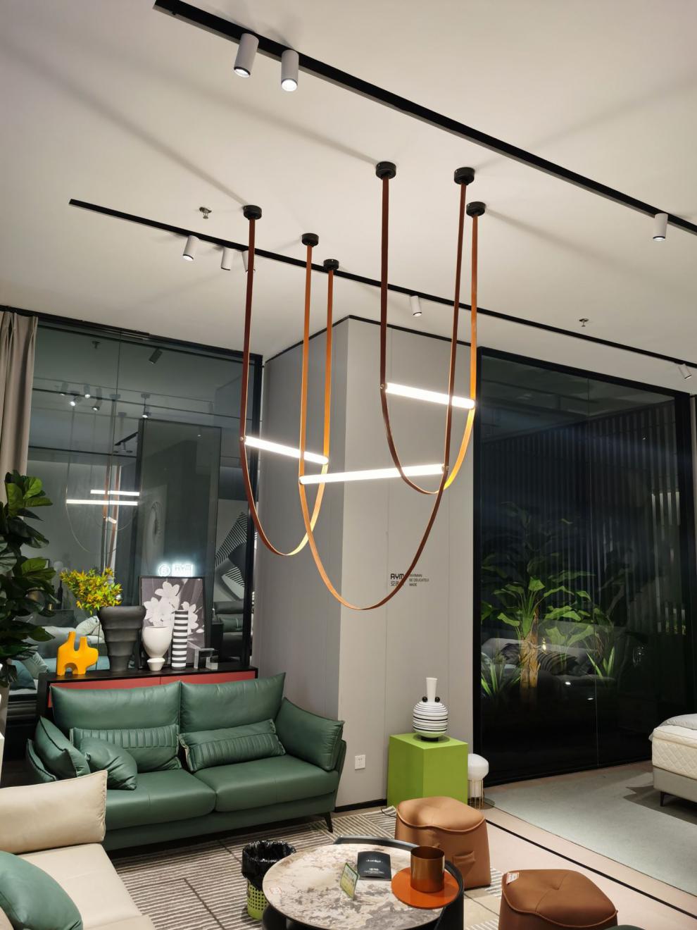 意大利极简吊灯北欧客厅loft别墅楼梯间餐厅吊灯意大利极简皮带设计师