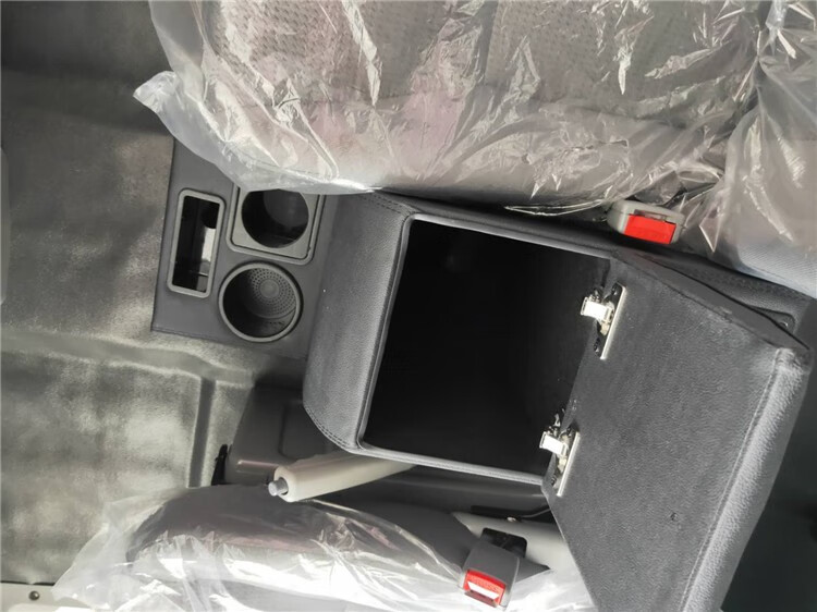 适用江铃特顺扶手箱福特全顺手扶箱大通v90改装配件杂物箱金威图雅诺